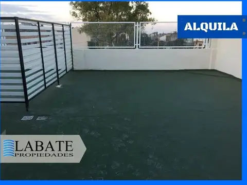 PH de 2 ambientes, en planta alta con patio propio