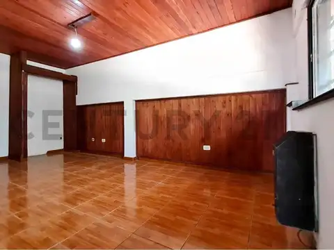 129 entre 2 y 3 1200, Piso 1