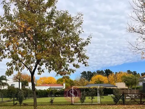 Terreno Lote  en Venta en Los Jazmines, Pilar del Este, Pilar