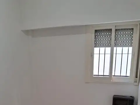 Departamento en Alquiler en Coghlan, $ 500.000