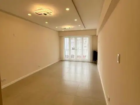3 AMBIENTES CON BALCON MAS DEPENDENCIA DE SERVICIO