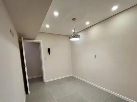 3 AMBIENTES CON BALCON MAS DEPENDENCIA DE SERVICIO