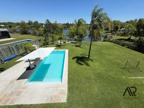 Casa en Venta al Oeste