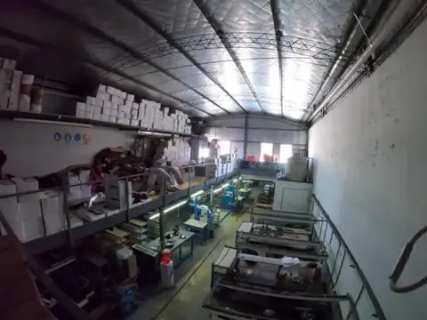 GALPON - DEPOSITO EN VENTA