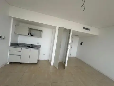 Avenida Del Puerto 215 , Piso 4