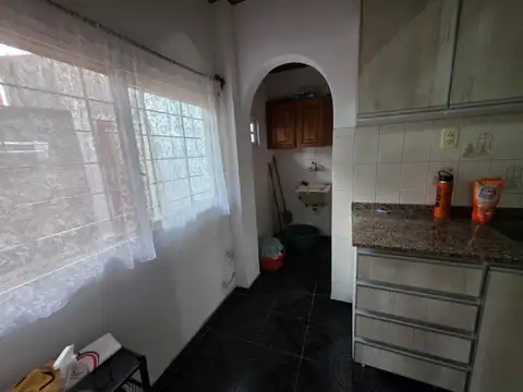 Villa Bosch en Venta Casa en 3 Ambientes Al Fondo F: 10904