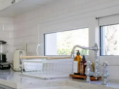 Hermosa Venta casa en Los Jazmines Pilar del Este APTO CREDITO