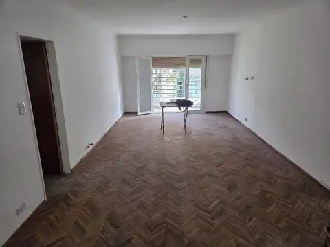 Depto Tipo Casa en Alquiler de 4 ambientes