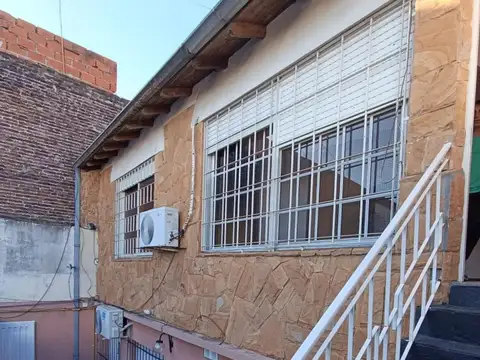 VENTA-Tipo Casa- PH 3 Ambientes- Villa Maipu