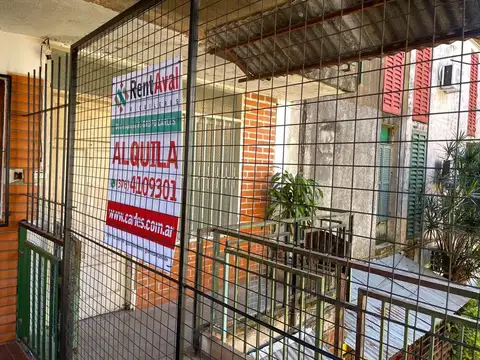 (A106) ¡Alquilo depto en Villa Cabello!