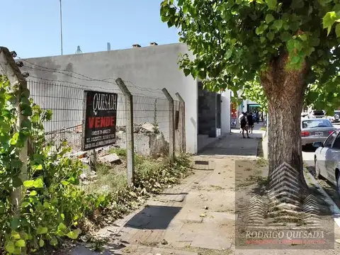 LOTE DE 15X40 - SOBRE ARTERIA PRINCIPAL