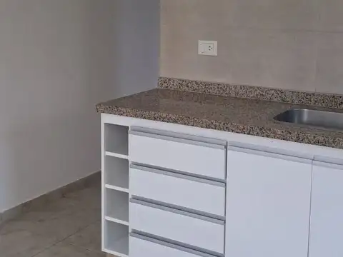 Fermin Pereyra 600, Piso PB