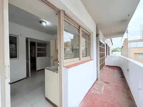 DEPARTAMENTO EN PLENA CAPITAL, DOS HABITACIONES