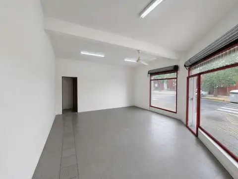 Local en Alquiler en Monte Castro, $ 1.250.000