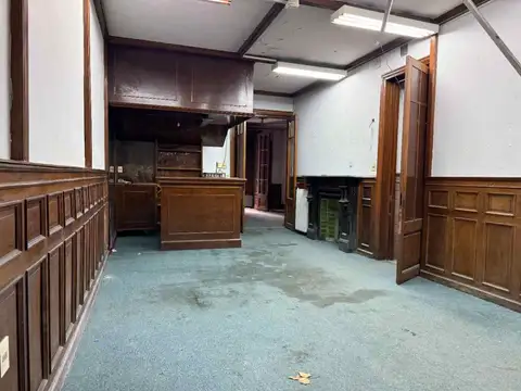 Casa en Alquiler con 2 cocheras