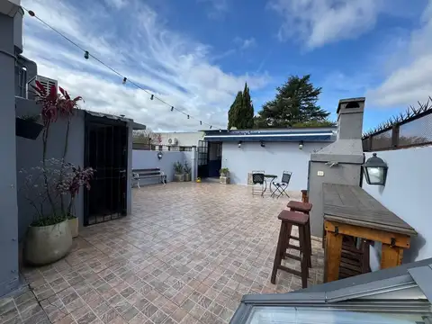 Depto Tipo Casa en Venta de 4 ambientes