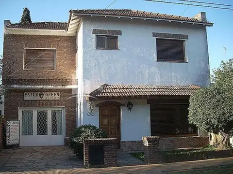 Chalet 4 Amb. & Depto. 2 Amb.