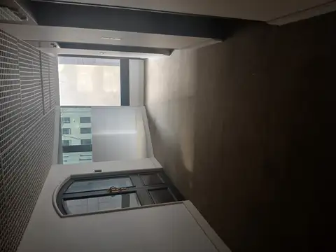 Oficina 8 ambientes con 3 baños