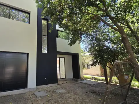 Casa en Venta en Funes, USD 232.000