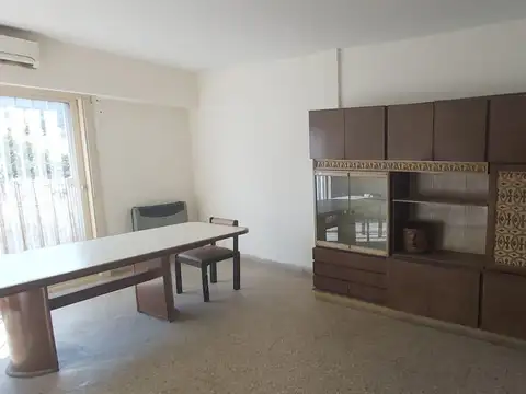 Depto Tipo Casa en Alquiler de 2 dormitorios