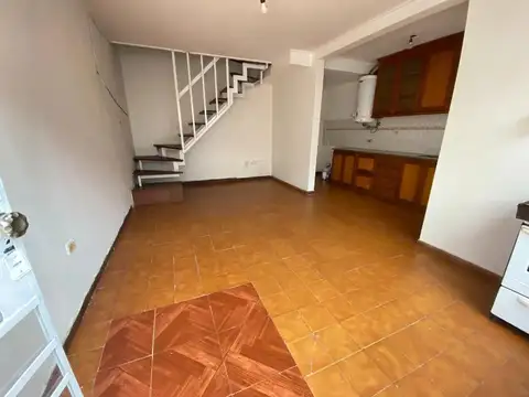 Depto Tipo Casa en Venta en La Plata, USD 75.000