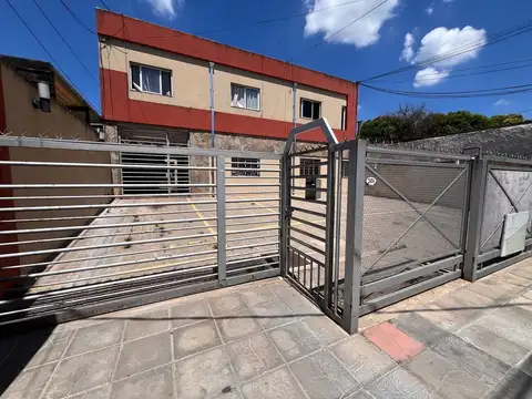 3 ambientes planta baja en Moreno centro vendo