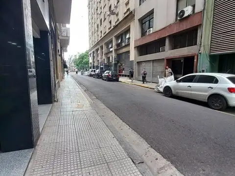 Avenida Rivadavia 900