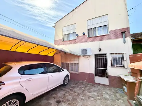 Depto Tipo Casa en Venta en Castelar, USD 80.000
