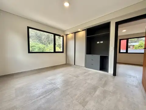 Casa 3 ambientes con 2 baños