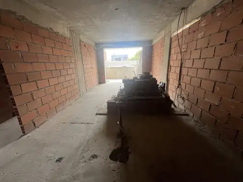 Excelente Piso a Estrenar de 3 ambientes con 2 baños y  balcon - Entrega 6 meses