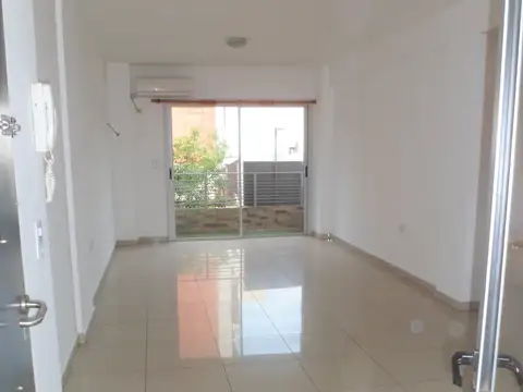Departamento 3 ambientes al frente con balcón | Moderno y luminoso | Boedo