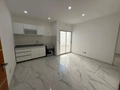 Venta Departamento 2 Ambientes Pb Parque Avellaneda