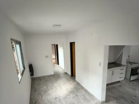 Depto Tipo Casa en Alquiler de 2 dormitorios