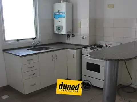 Departamento en Alquiler en Cinco Esquinas, $ 400.000