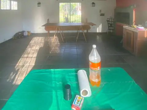 Casa 4 ambientes con 1 baño