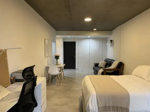 Mariano Acosta al 2000