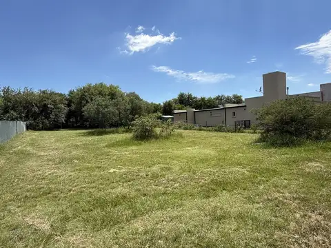 Terreno en Venta 50  mts Fondo