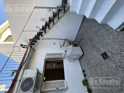 Depto Tipo Casa en Venta de 1 dormitorio