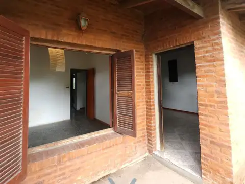 Casa 3 dormitorios en Pinto al 2000, Pergamino