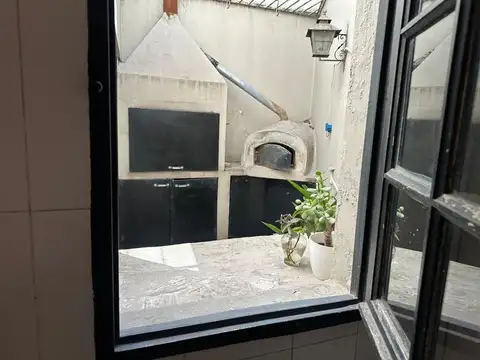 VTA CASA EN CHACARITA 5 AMB ESCRIT + PATIO