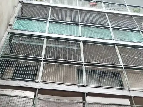 Piedras 800, Piso 0