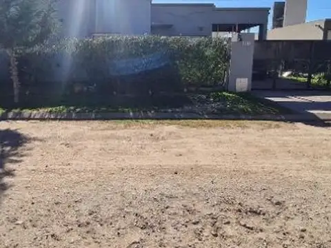 Venta - Casa 2 dormitorios - El Molino Roldán