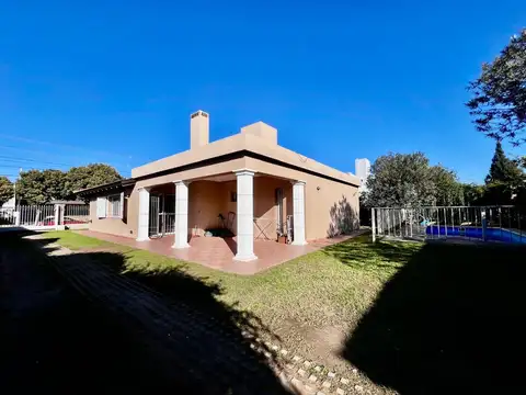 Casa 7 ambientes con 3 baños