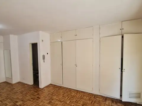 1 AMB FRENTE BALCON FLORIDA 939 8ª (BARRIO: SAN NICOLAS)