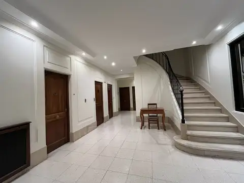 Bulnes 2700, Piso pb