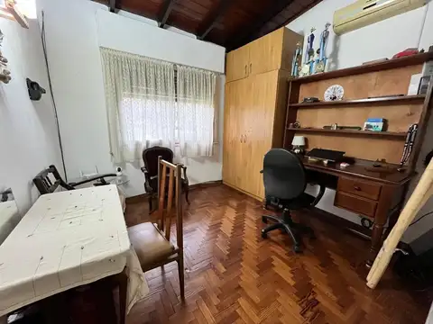 Apto Credito casa 3 Amb 2 dormitorios,Martinez con Jarin