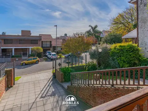 Las Heras 4500