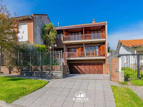 Chalet en el tradicional entorno del barrio San Carlos