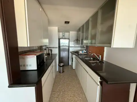 Departamento en Alquiler Temporal con 1 cochera
