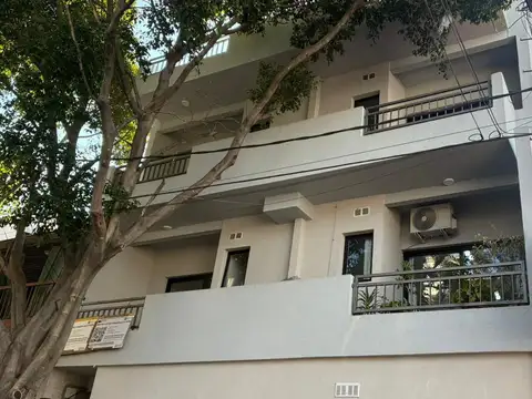 Excelente Departamento de  3 Ambientes con Patio a Estrenar – Villa del Parque